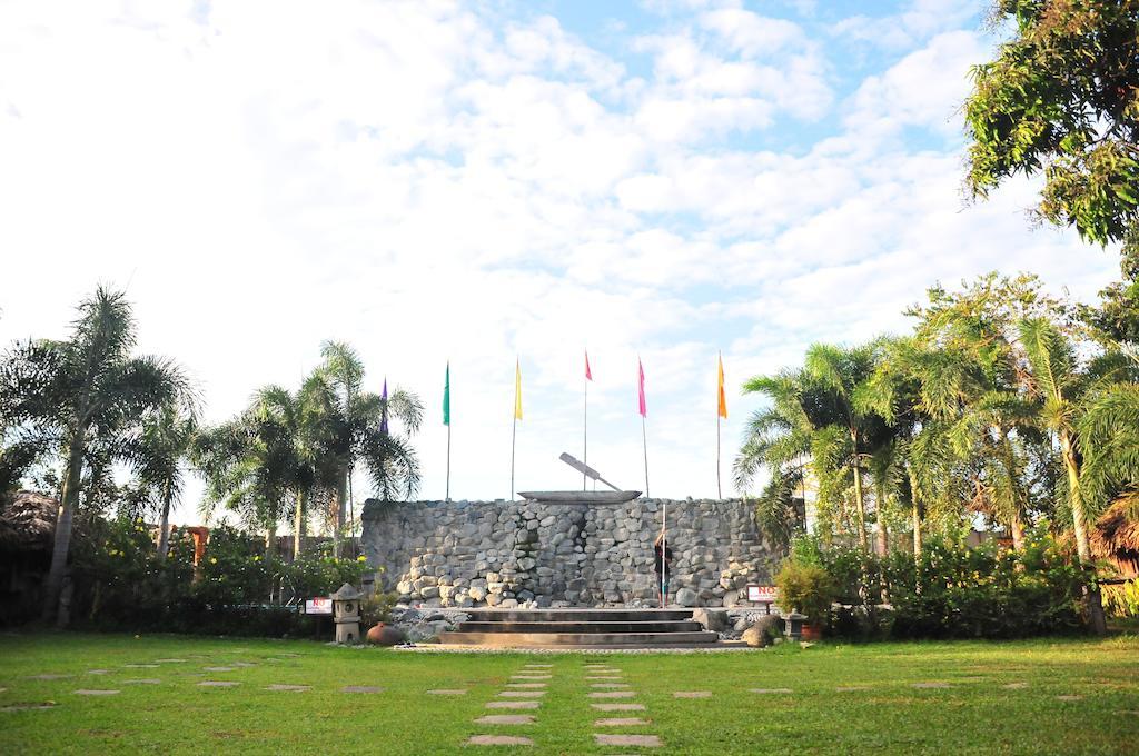 Grand Octagon Resort Laoag Εξωτερικό φωτογραφία