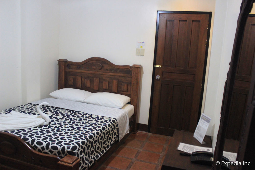 Grand Octagon Resort Laoag Εξωτερικό φωτογραφία