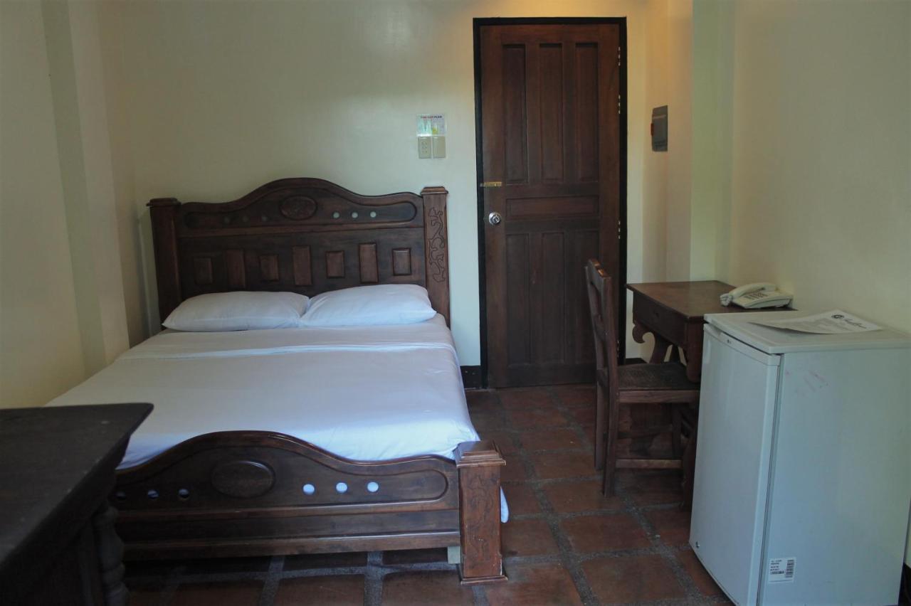 Grand Octagon Resort Laoag Εξωτερικό φωτογραφία
